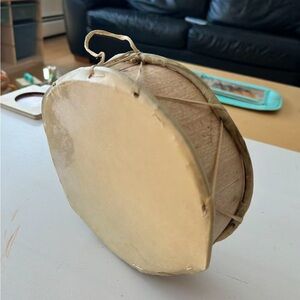 Vintage Style Round Hat Box Handbag in Cream